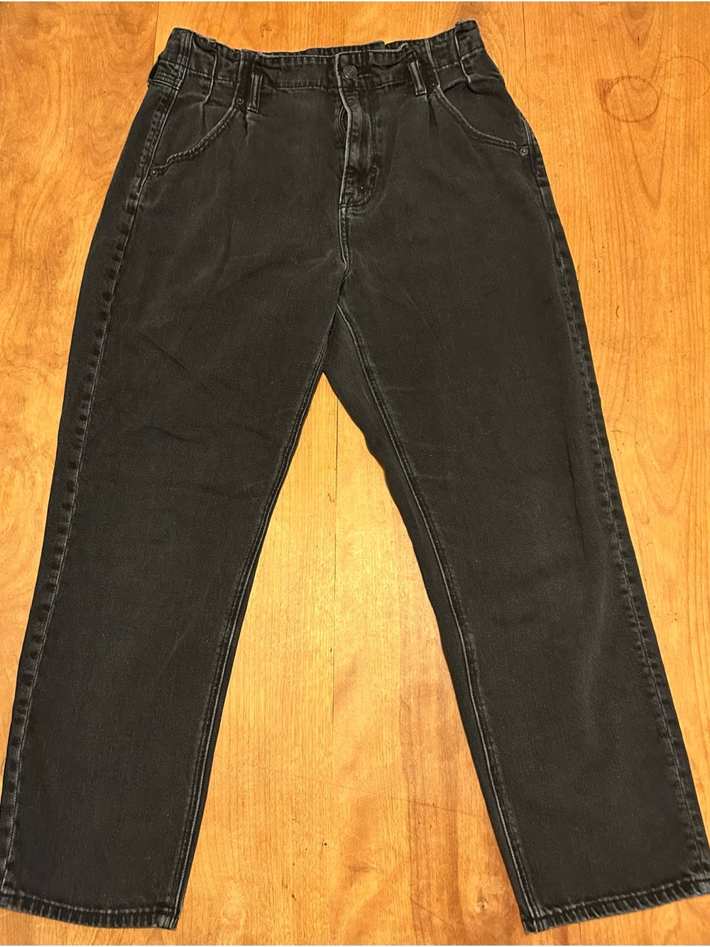 American Eagle High Rise Comfort Elastic Waist Mom Jeans Washed Black 10 Regular